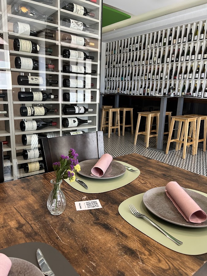 Brutal Wine Restaurant