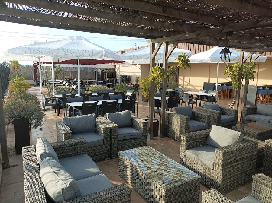 Laurel’s Restaurant & Bar