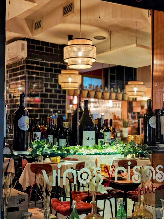 Restaurantes Alicante Vinos y Risas 🥘🍷 "La Gastrobodega"