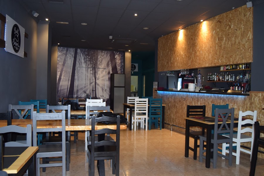 Bully Burger | Hamburguesería en La Vega Baja | Comida de gran calidad