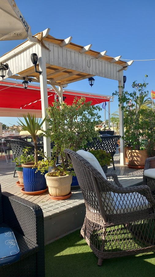 Cheers Bar & Restaurant