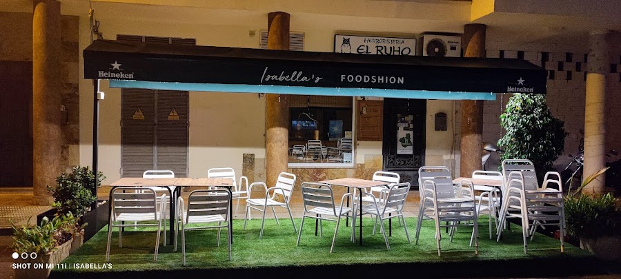 Isabella's Foodshion Bar restaurante.