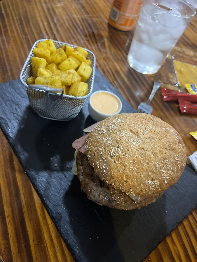 Restaurante La Patrona / Comida Casera